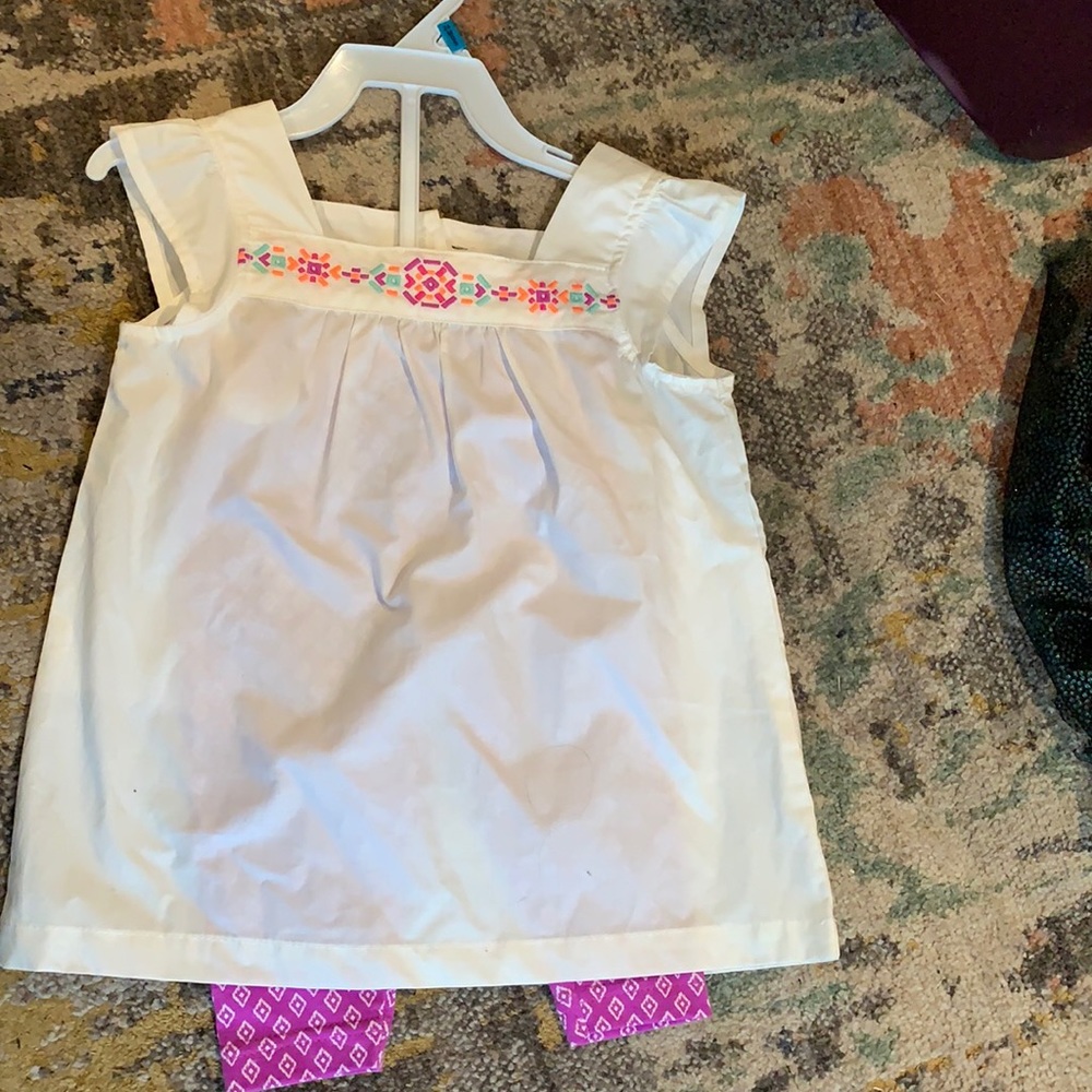 NWOT Carter’s outfit size 24 months